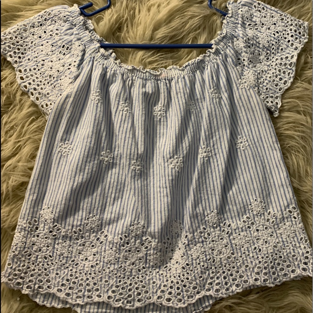 Hollister off the shoulder shirt